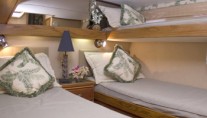 Yianola -  Twin Cabin